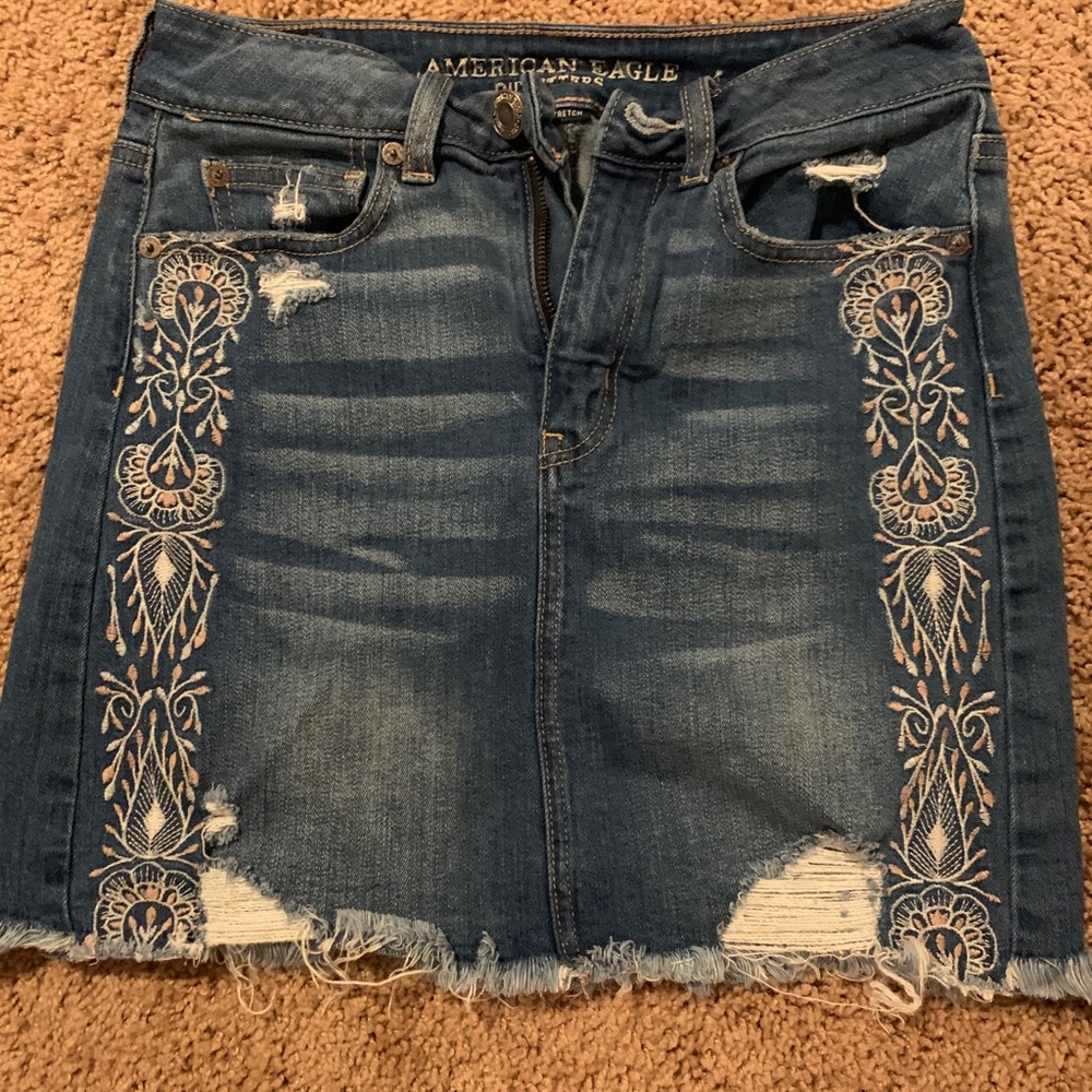 AE skirt